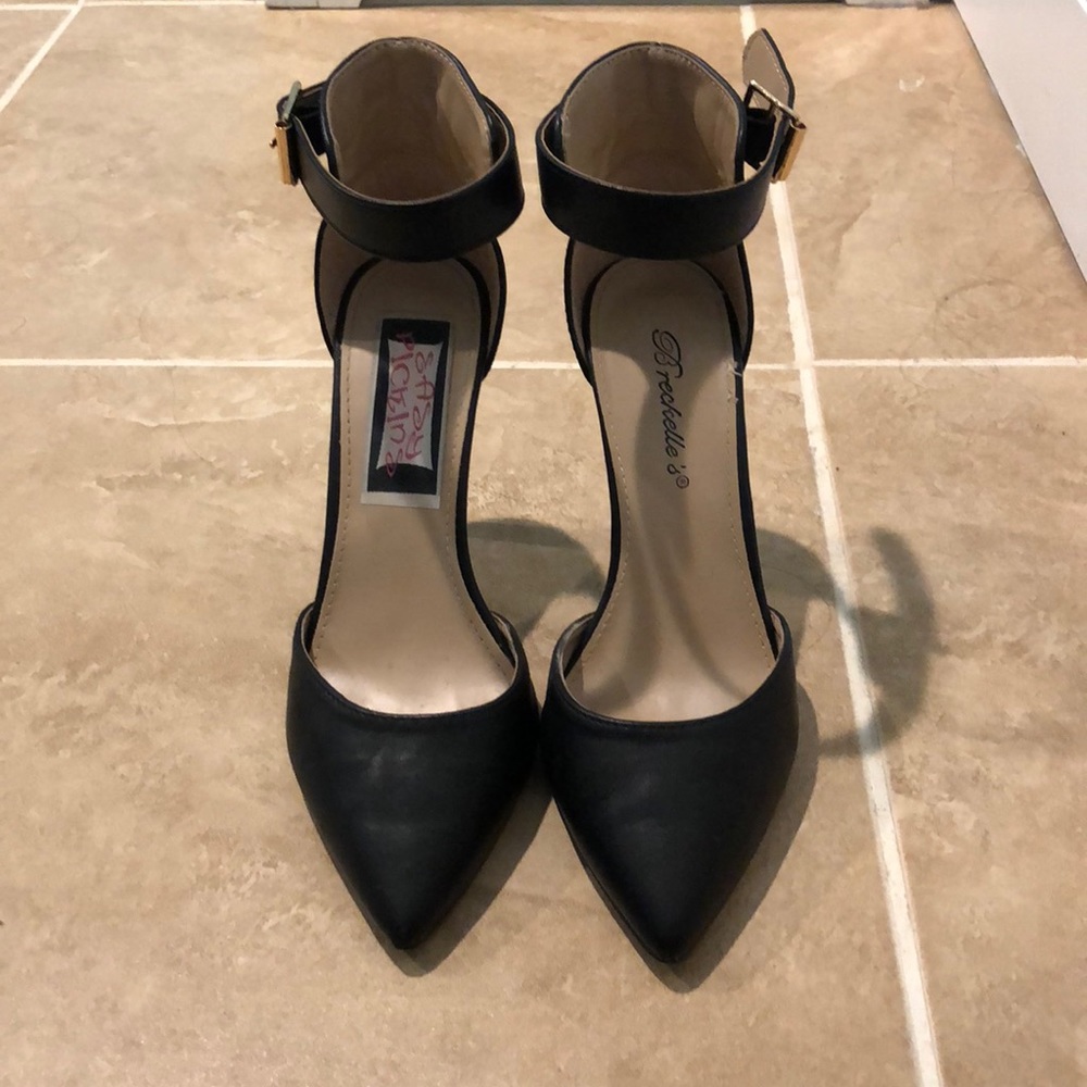 Pointy heels